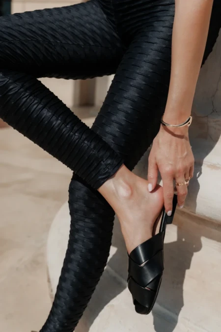 Дамски чехли  черни  от еко кожа  Renatta