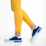 Дамски спортни обувки бели със синьо от еко кожа и текстилен материал  Calandra