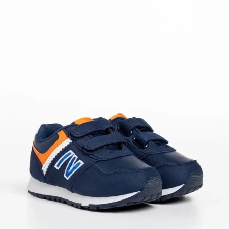 Детски спортни обувки  сини  от еко кожа  Clancy