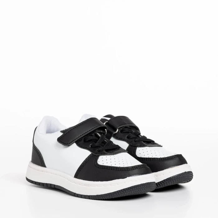 Детски спортни обувки бели с черно  от еко кожа  Ponty