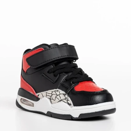 Детски спортни обувки  черни с червено от еко кожа  Jaxon