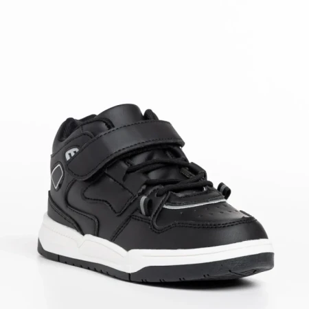 Детски спортни обувки  черни от еко кожа  Richey