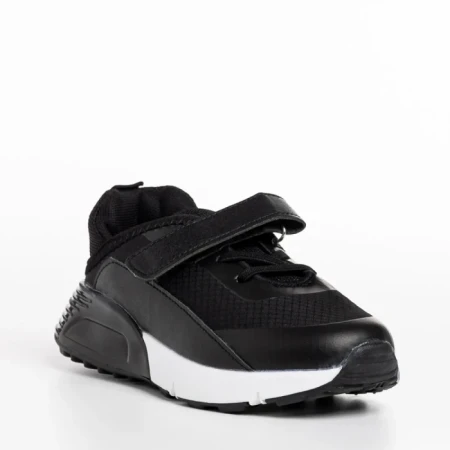 Детски спортни обувки  черни от текстилен материал Cianna