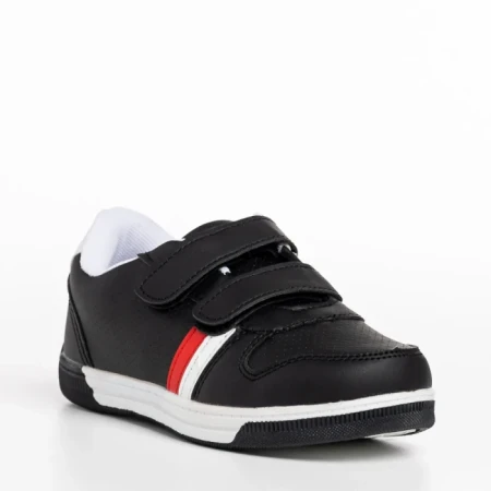 Детски спортни обувки  черни от еко кожа  Buddy