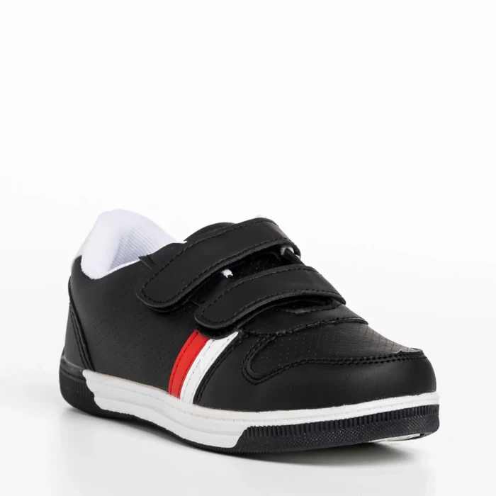 Детски спортни обувки  черни от еко кожа  Buddy