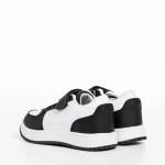 Детски спортни обувки бели с черно  от еко кожа  Ponty