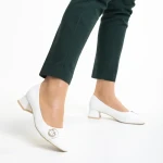 Дамски обувки  бели  от еко кожа  Fitria