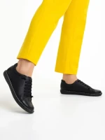 Дамски спортни обувки  черни  от еко кожа  Clarice