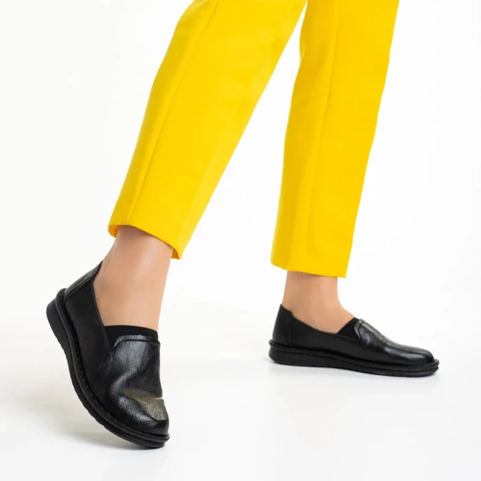 Дамски обувки  черни  от еко кожа  Emiliana