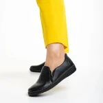 Дамски обувки  черни  от еко кожа  Caressa