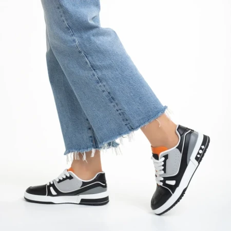 Дамски спортни обувки  черни от еко кожа и текстилен материал Raela