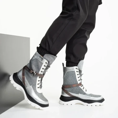 Дамски спортни обувки  сребристи  от текстилен материал  Regenia