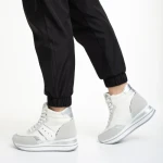 Дамски спортни обувки  бели  от еко кожа  Rakayla