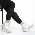 Дамски спортни обувки  бели  от еко кожа  Rakayla