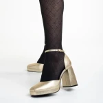 Дамски обувки  златисти от еко кожа  с ток  Oneka