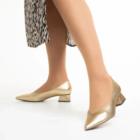 Дамски обувки  златисти от текстилен материал  с ток  Ziva