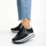 Дамски спортни обувки  черни  от текстилен материал  Haya