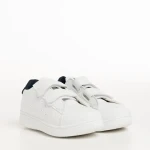 Детски спортни обувки  бели  със синьо от еко кожа   Artio