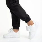 Дамски спортни обувки  бели от еко кожа Inola