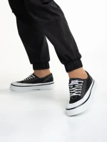 Дамски  кецове  черни  от текстилен материал  Dariana