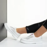 Дамски  кецове  бели от текстилен материал  Dariana