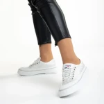 Дамски  кецове  бели от текстилен материал  Dariana