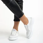 Дамски  кецове  бели от текстилен материал  Dariana