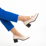 Дамски обувки  бежови от лачена еко кожа  с ток  Ilonka