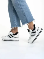 Дамски спортни обувки  бели cu negru от еко кожа  Izebel