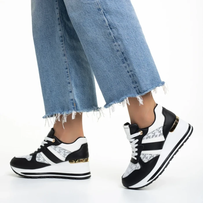 Дамски спортни обувки  черни от еко кожа  Izebel