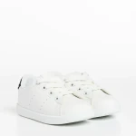 Детски спортни обувки  бели с черно  от еко кожа  Omar