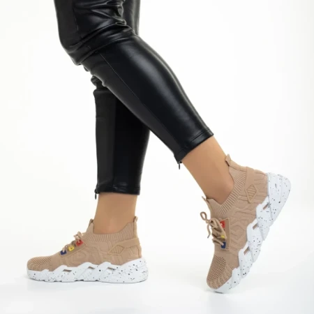 Дамски спортни обувки  бежови  от текстилен материал  Ankita