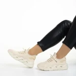 Дамски спортни обувки  бежови  от текстилен материал  Leanna