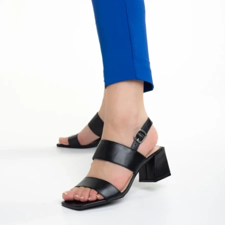 Дамски сандали  черни  от еко кожа Antanina