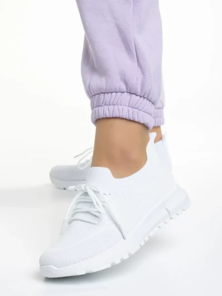Дамски спортни обувки  бели  от текстилен материал  Dasa