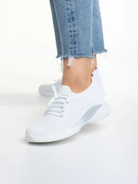 Дамски спортни обувки  бели  от текстилен материал  Matrona