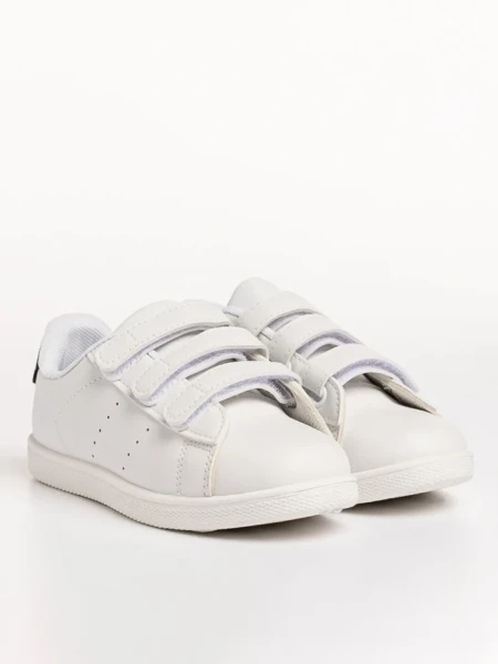 Детски спортни обувки  бели  с черно  от еко кожа Barney