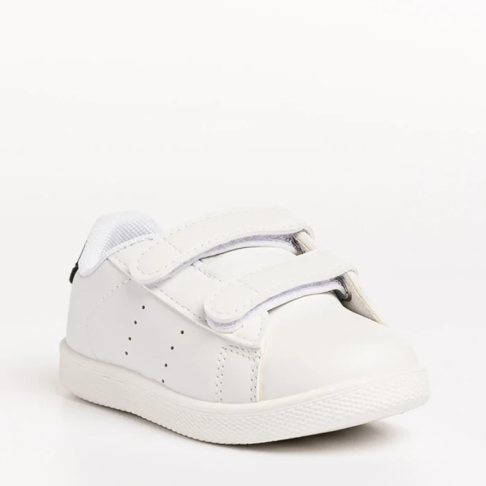 Детски спортни обувки  бели  с черно  от еко кожа Barney