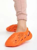 Дамски спортни обувки  оранжеви от полиуретан  Grania