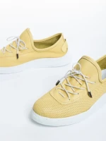 Всекидневни дамски обувки жълти от естествена кожа  Nilda