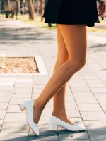 Дамски обувки бели с ток  от текстилен материал  Norina