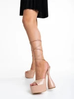 Дамски сандали  тъмно бежови от  лачена еко кожа  Narine