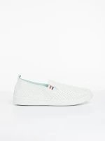 Мъжки спортни обувки  бели с черно  от еко кожа  Amias