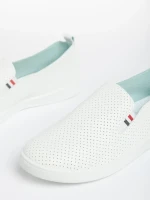 Мъжки спортни обувки  бели с черно  от еко кожа  Amias