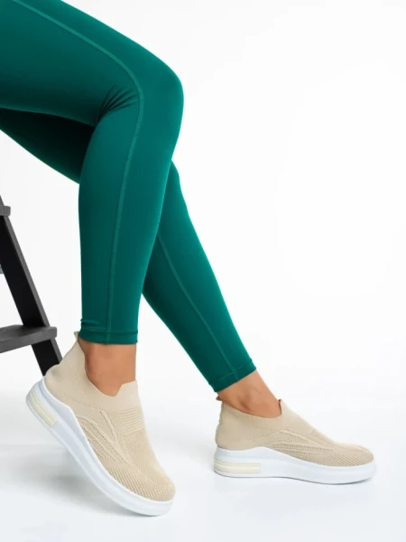 Дамски спортни обувки  бежови от текстилен материал  Rumiana