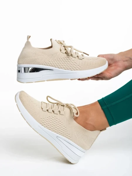 Дамски спортни обувки  бежови от текстилен материал  Davinia