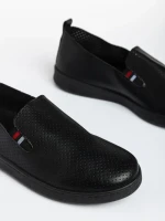 Мъжки спортни обувки  черни  от еко кожа  Amias