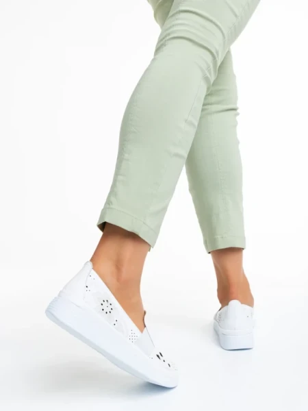 Дамски обувки  бели  от естествена кожа  Robertina