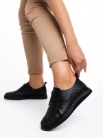 Дамски ежедневни обувки  черни  от естествена кожа  Toini