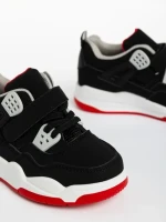 Детски спортни обувки  черни с червено от еко кожа Rayan